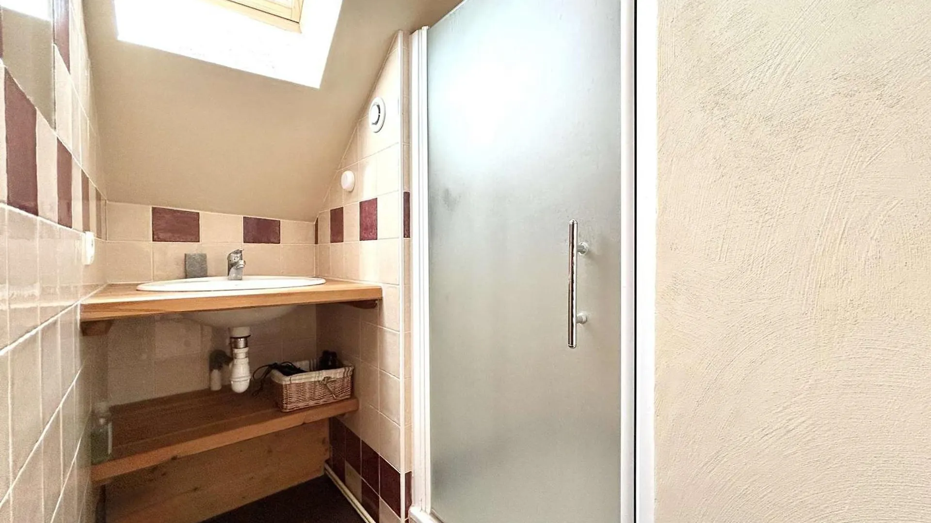 Apartment Charmant T3 Renove Au Coeur De Briancon - Ideal Pour 4, Bien Equipe, Proche Bus Et Parking - Fr-1-330C-102
